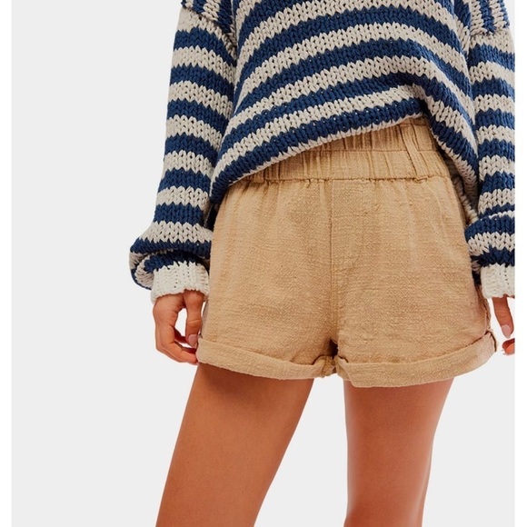 NWT Free People Solar Flare Baja Cotton Short in Warm Sand. Size Medium - Picture 1 of 9
